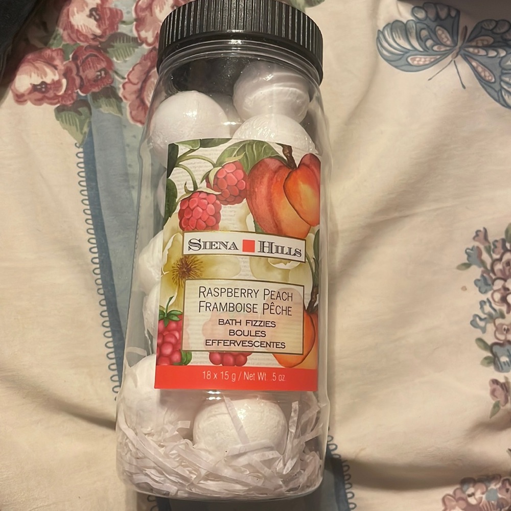 🖤Siena Hills Raspberry Peach Bath Fizzies🖤